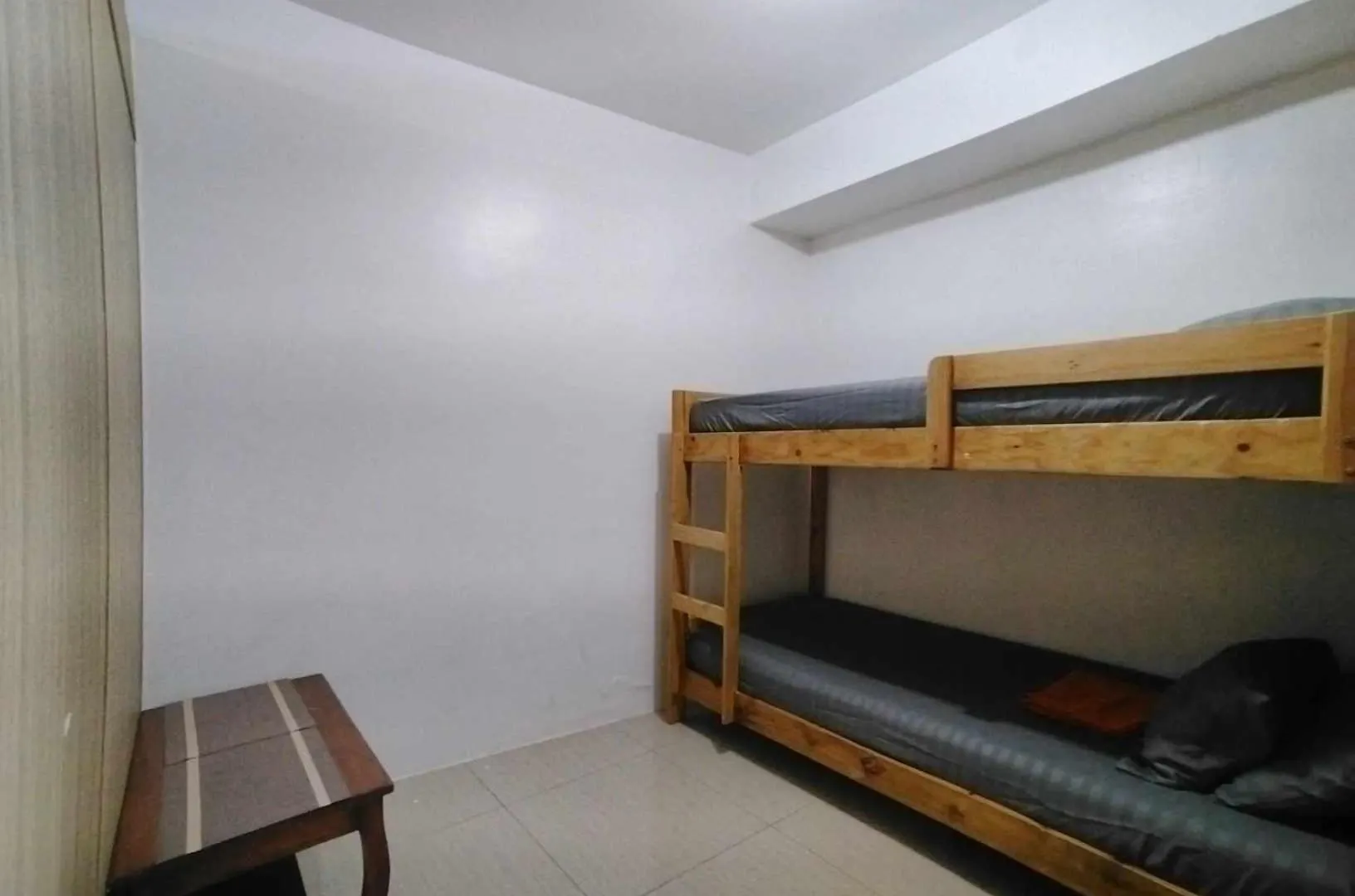 Apartment Shore 1 Residences - 2 Bedroom With Pool View Near Moa And Naia Manila