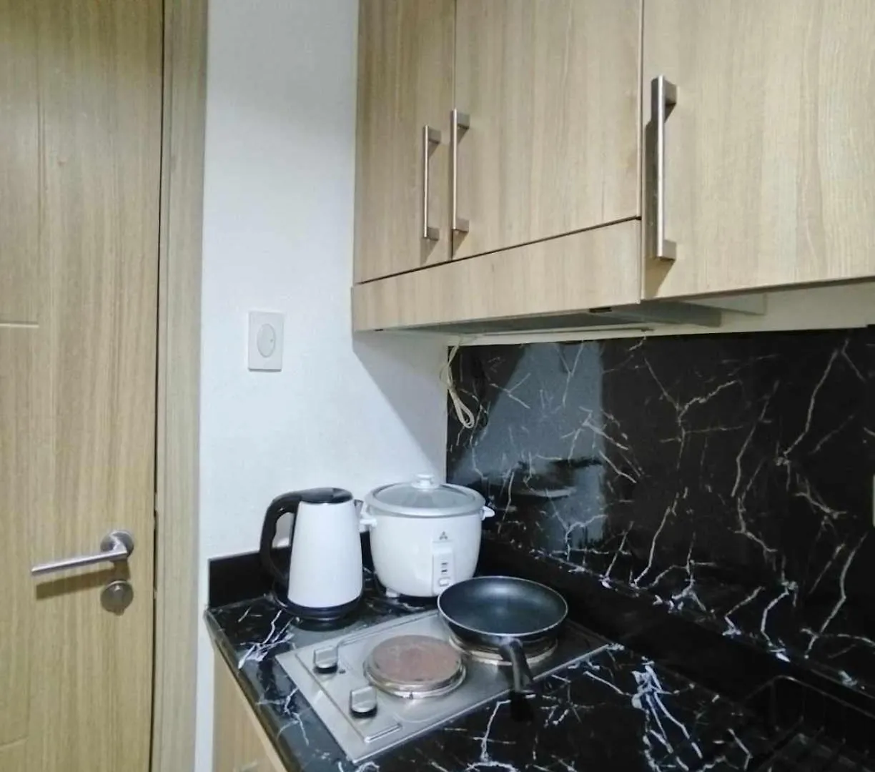 Shore 1 Residences - 2 Bedroom With Pool View Near Moa And Naia Manila Apartment
